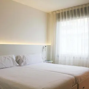 Pol & Grace 4* Барселона
